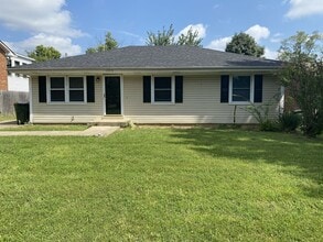 Building Photo - 1505 Kelly Cir