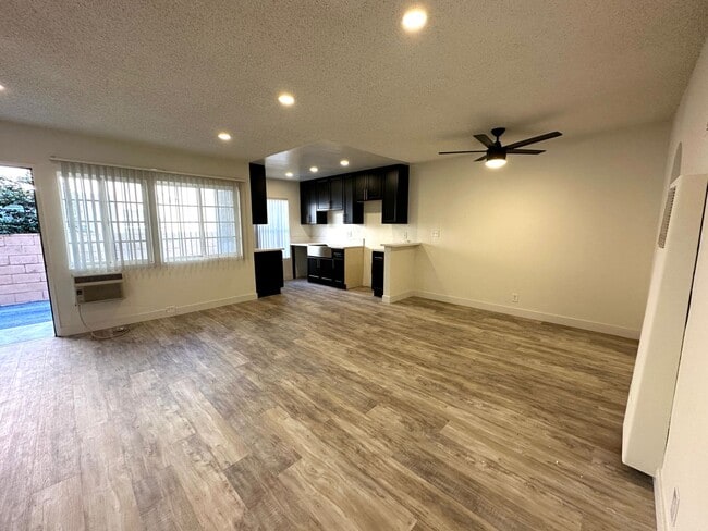 Foto del edificio - 3419-31 Keystone Ave