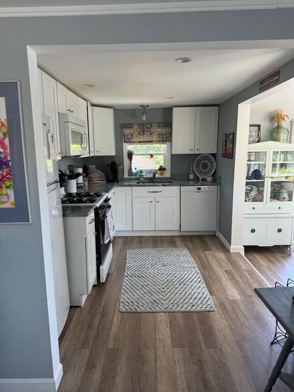 Foto del edificio - 16 Cricket Ln