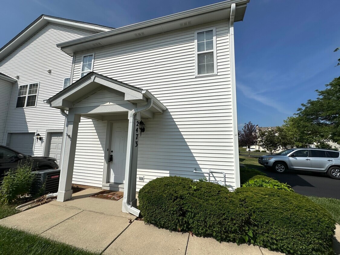 Foto principal - 2473 Dickens Dr