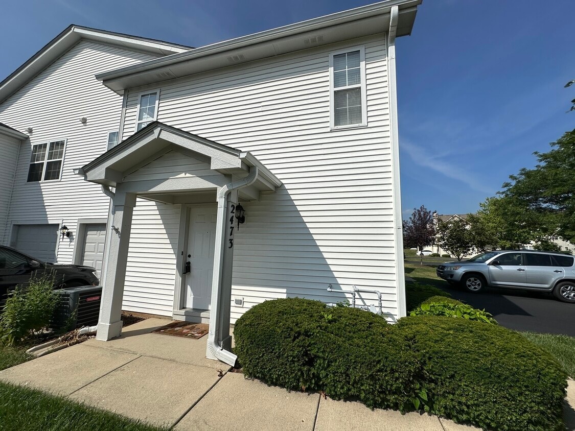 Primary Photo - 2473 Dickens Dr