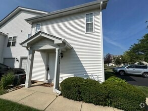 Building Photo - 2473 Dickens Dr