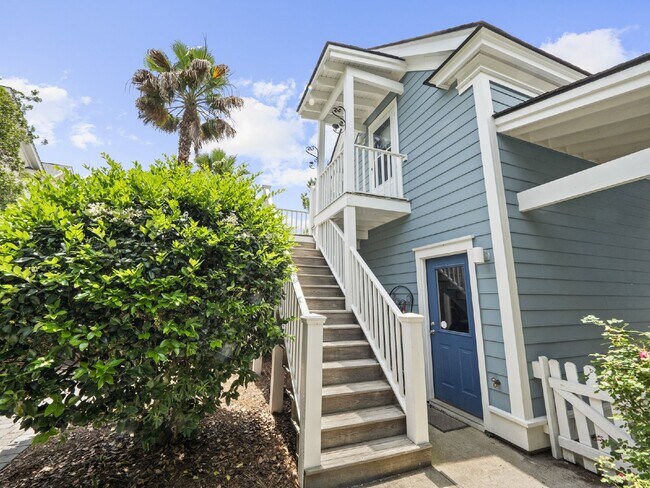 Building Photo - Studio Garage Apartment for Rent in Shell ...