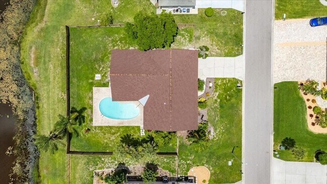 Foto del edificio - 811 Eagle Ln
