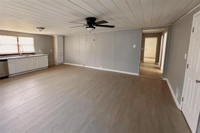 Building Photo - 109 South St