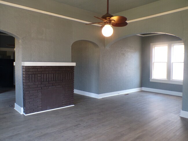 Foto del edificio - 1734 Lee Ave SW