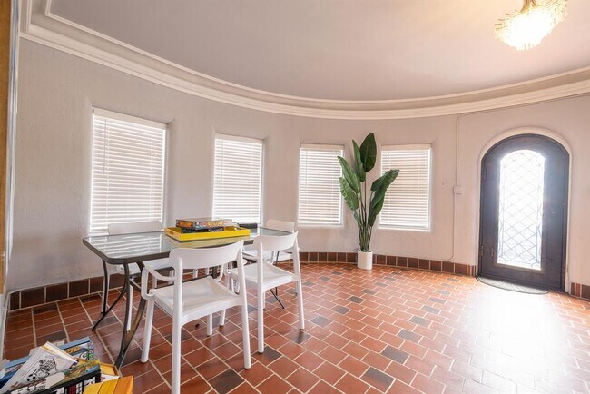 Foto del edificio - 1919 25th St