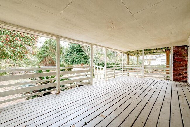 Building Photo - 78 Beacon Hill Rd