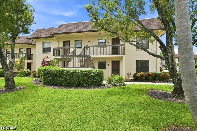 Building Photo - 9261 Central Park Dr