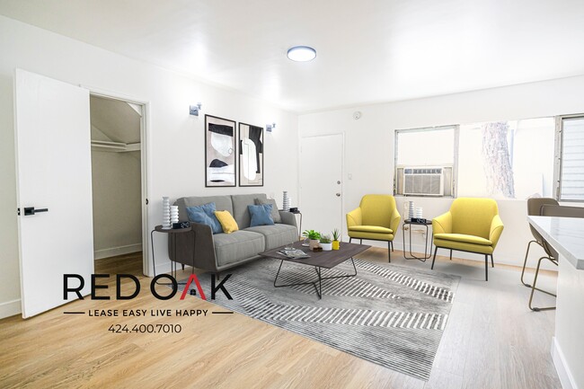 Foto del edificio - Marvelous Bright and Spacious Completely R...