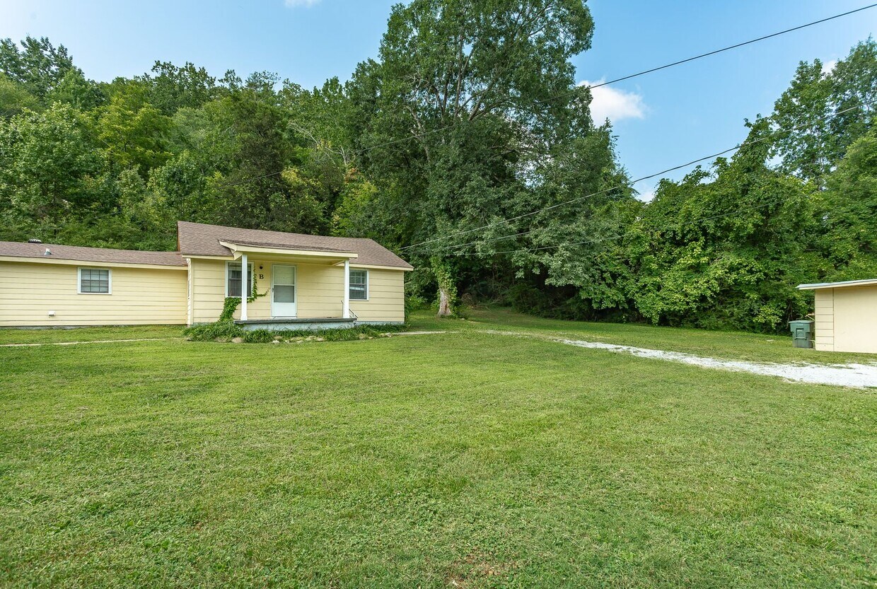 1320 Ely Road Apartment for Rent in Chattanooga, TN