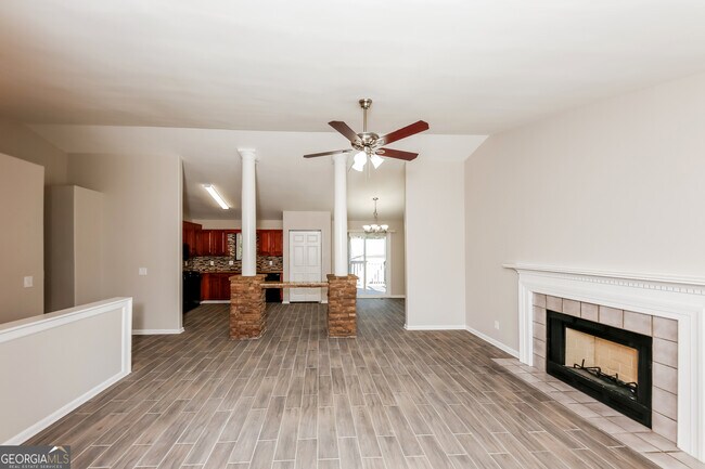 Foto del edificio - 32 Emerald Pines Ln