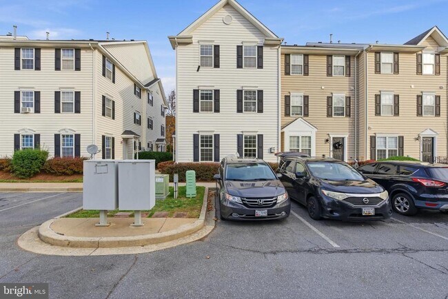 Foto del edificio - 2109 Bristol Dr