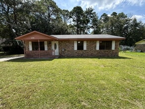 Building Photo - 1092 Live Oak Dr