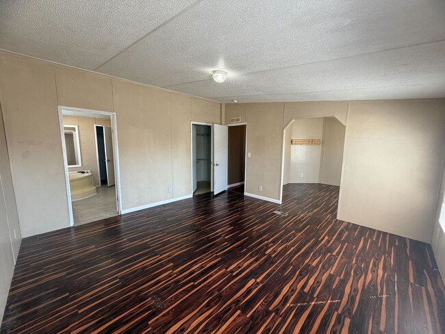 Building Photo - Myrtle Beach - 3 Bedroom / 2 Bathroom Manu...