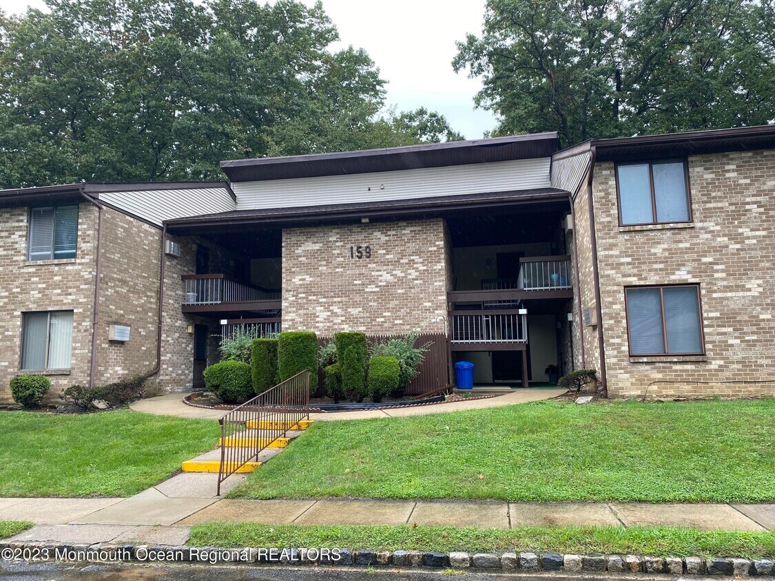 159 Cross Slope Ct Unit H, Manalapan Township, NJ 07726 Condo for