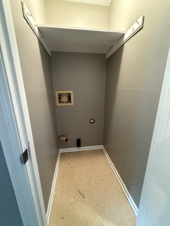 Foto del edificio - 813 Willow Pointe