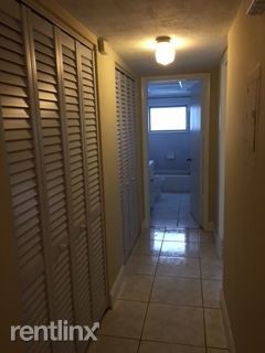 Building Photo - 1 br, 1 bath Condo - Sutton House Condominium