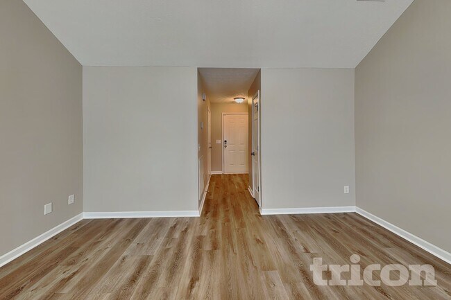 Foto del edificio - 212 Dorchester Dr