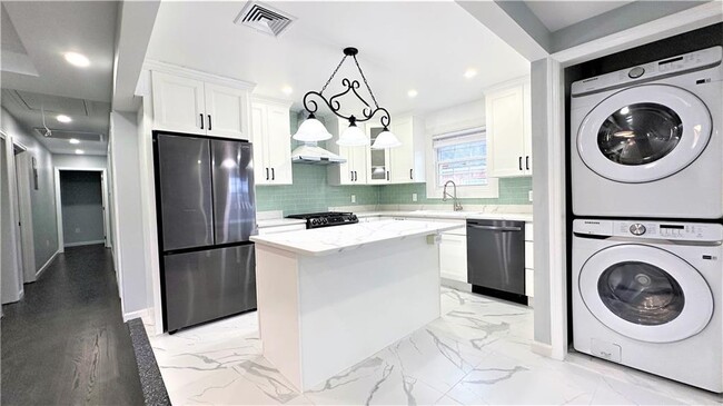 Foto del edificio - 157-27 19th Ave