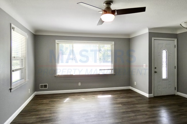 Building Photo - Charming Maumee Rental in a Great Location