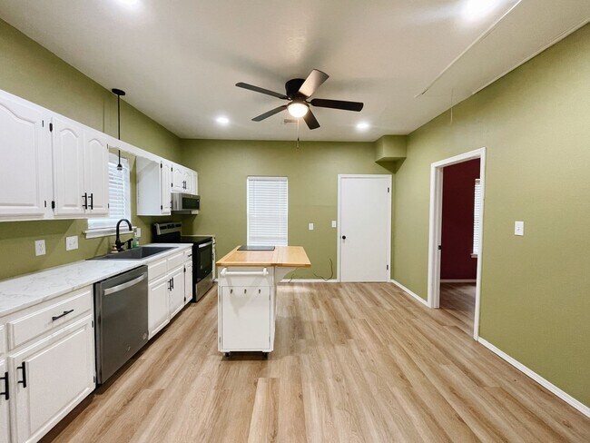 Foto del edificio - Beautiful 2 bedroom in Collinsville