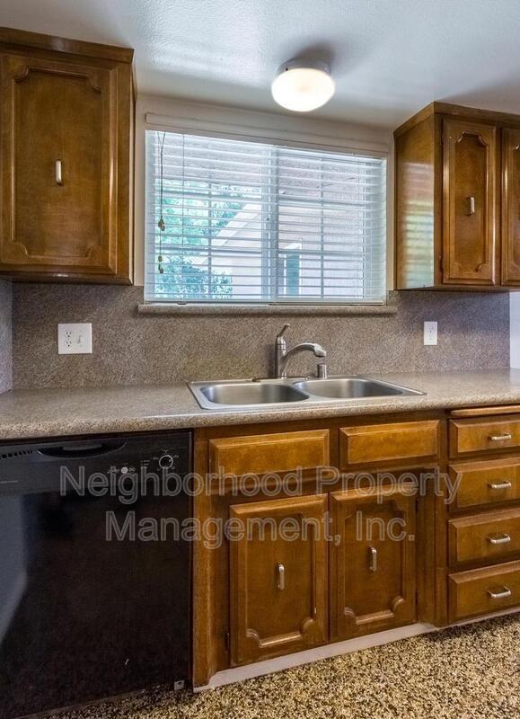 Building Photo - 473 E Mesa Ave