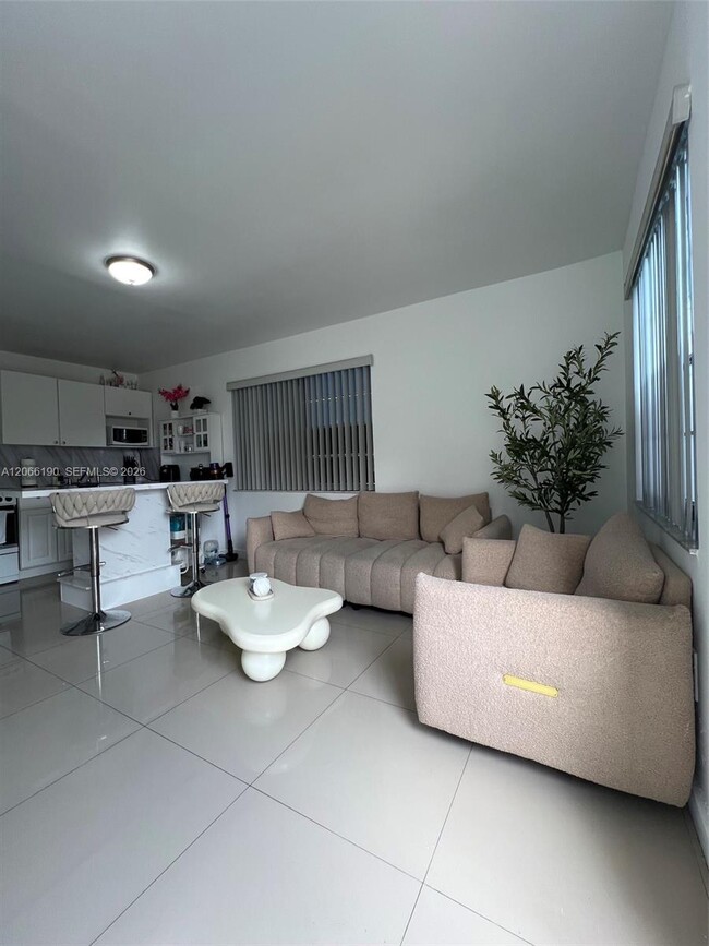 Foto del edificio - 467 E 13th St