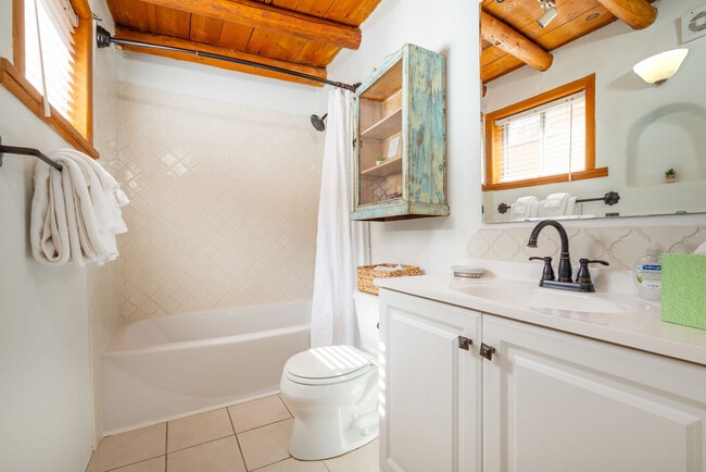 Building Photo - 727 1 Galisteo Street-SI ID1313839P