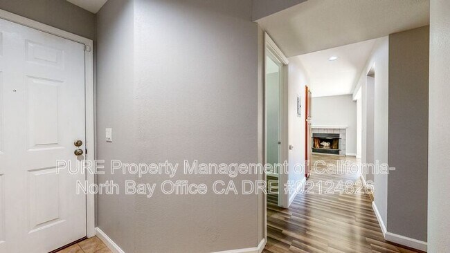 Foto del edificio - 403 Mission Blvd