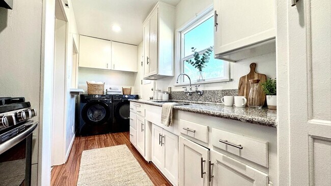 Foto del edificio - 9024 Reading Ave