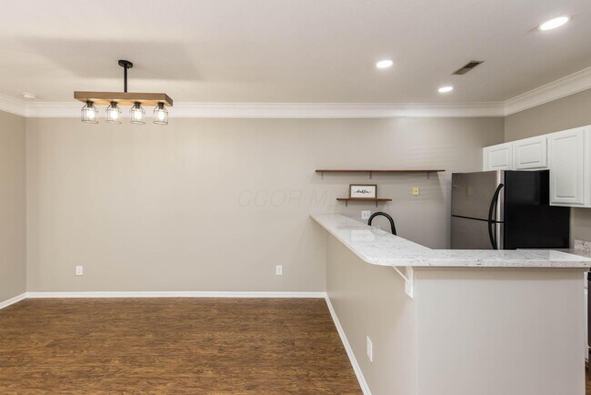 Foto del edificio - 6010 Inishmore Ln