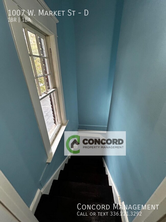 Building Photo - 1007 W Market St