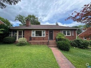 Building Photo - 126 Azalea Dr
