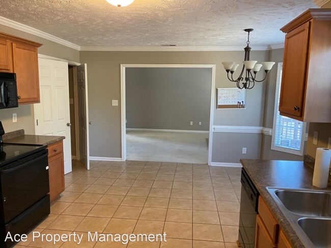 Building Photo - 3 br, 2 bath House - 2336 Saltwood Road