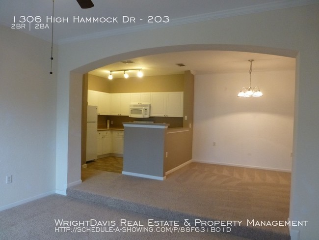 Building Photo - Lovely 2/2 Condo in Crosswynde Community!