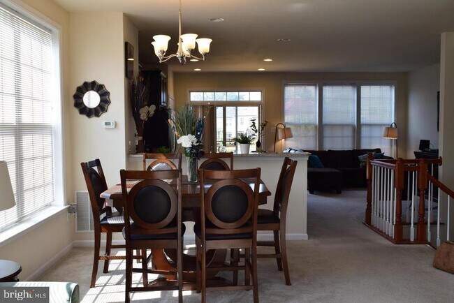 Foto del edificio - 1135 Carinoso Cir