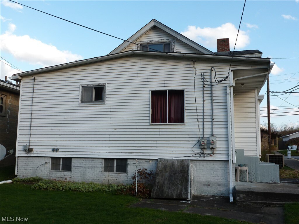 Building Photo - 719 Market St