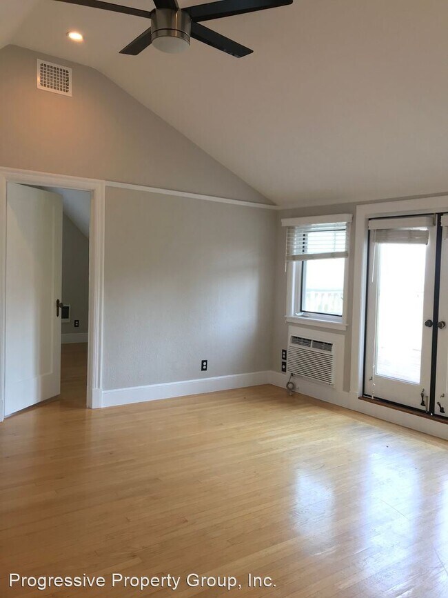 Building Photo - 1 br, 1 bath House - 512 Redwood Avenue