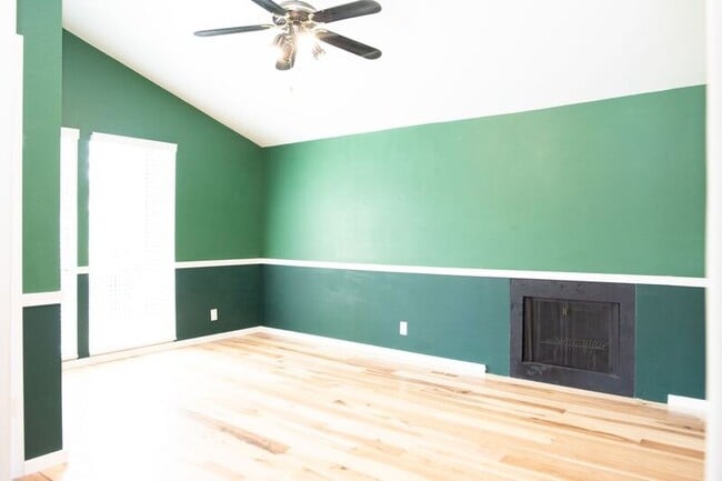 Building Photo - 75 N 850 W