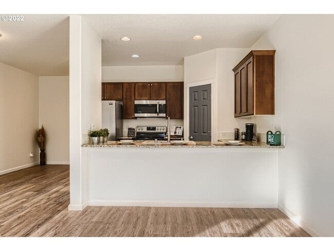 Foto del edificio - Modern Comfort in a Quiet, Beautiful Neighborhood – 3 Bed, 2.5 Bath Home