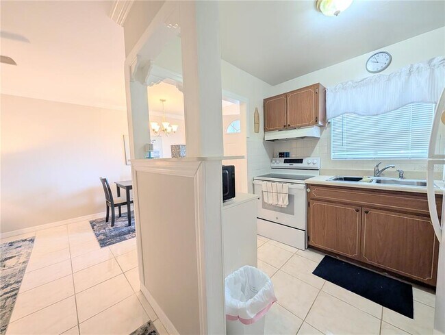 Foto del edificio - 1839 Sunny Dr