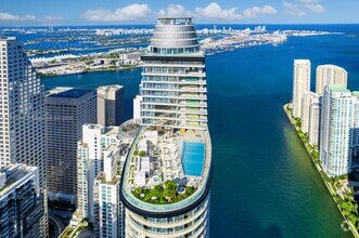 Building Photo - 300 Biscayne Blvd Way