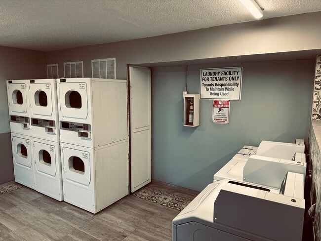 On Site Coin Laundry - Casitas at 805 N 17Th St.