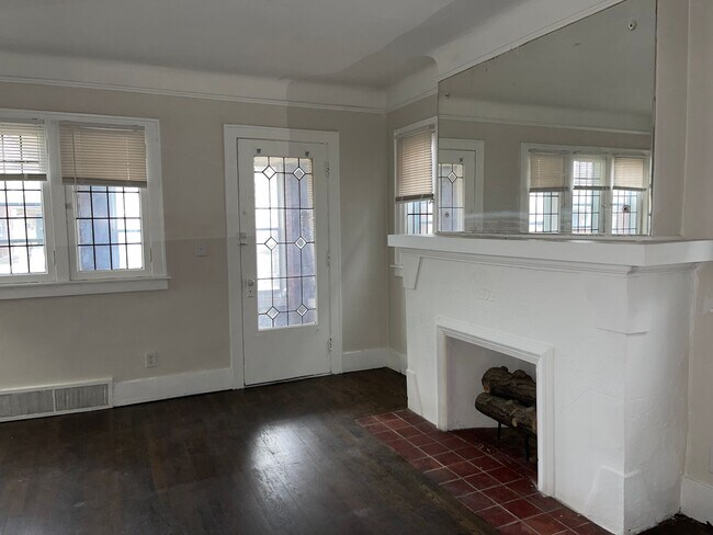 Foto del edificio - 3277 Calvert Ave