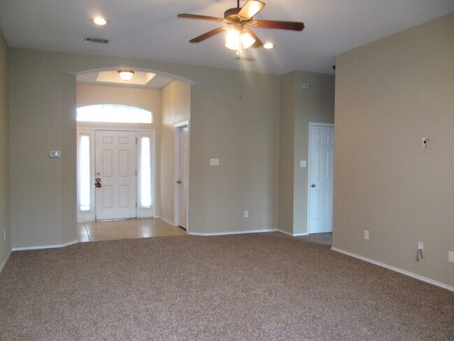 Building Photo - 3 BEDROOM, BELTON ISD, GATED COMMUNITY