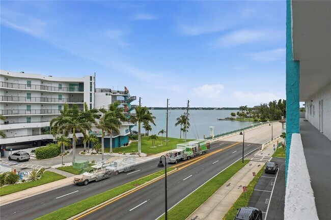 Foto del edificio - 285 107th Ave