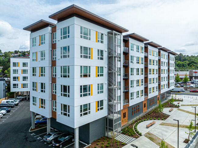 Building Photo - Watershed Apartments