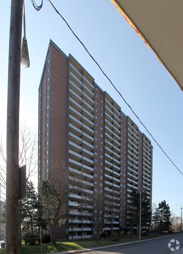 Building Photo - Weston Bellevue