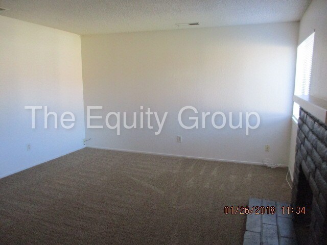 Building Photo - 150 S Peppertree St